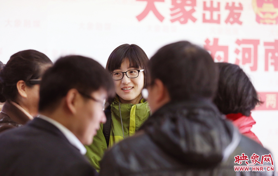 做講解員的樂天。