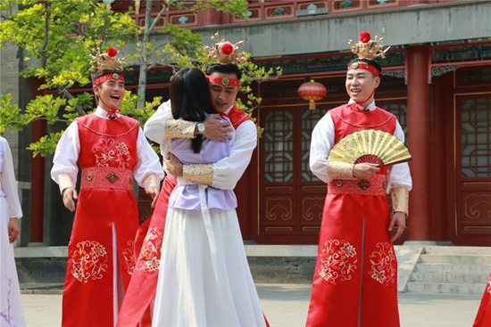 明道蔣方舟擁抱 明道蔣方舟擁抱