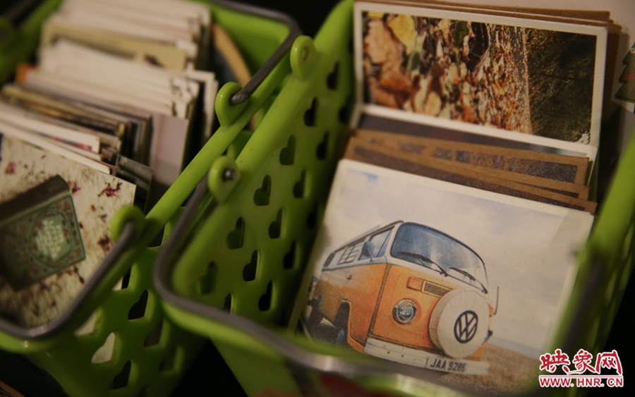 書店內(nèi)出售的書簽。