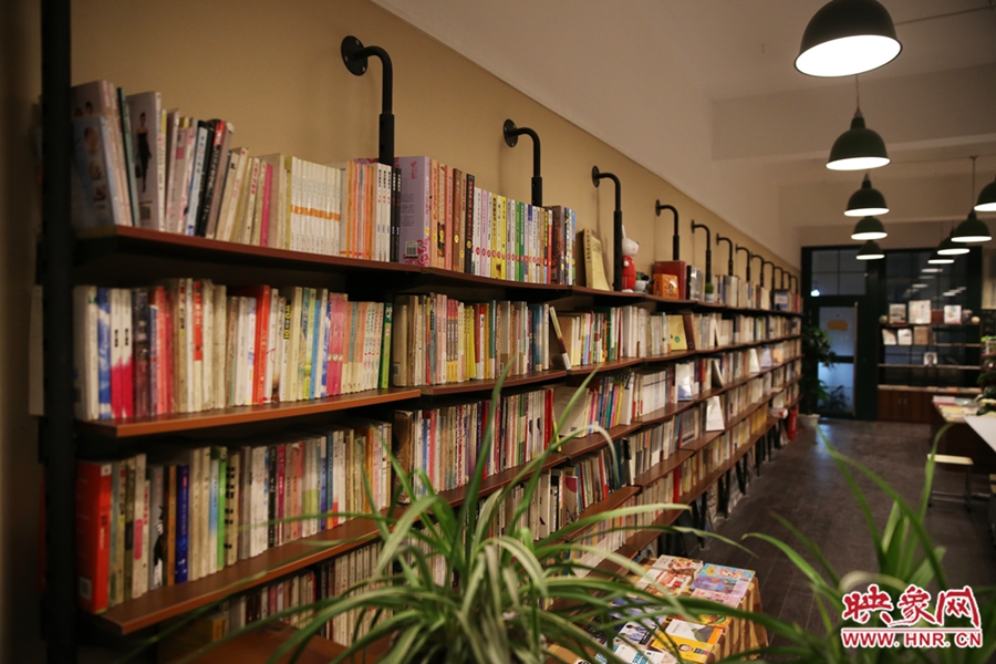 書店內(nèi)的裝飾。