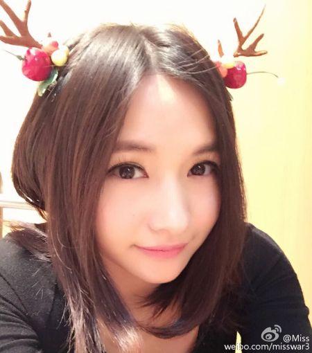 曝內(nèi)江電競(jìng)女主播年薪千萬(wàn) 可人臉蛋受追捧 曝內(nèi)江電競(jìng)女主播年薪千萬(wàn) 可人臉蛋受追捧