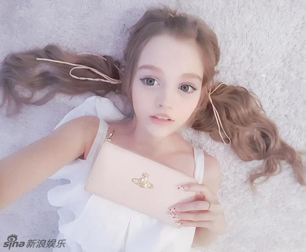 美國(guó)少女酷似芭比娃娃 當(dāng)嫩模走紅日本